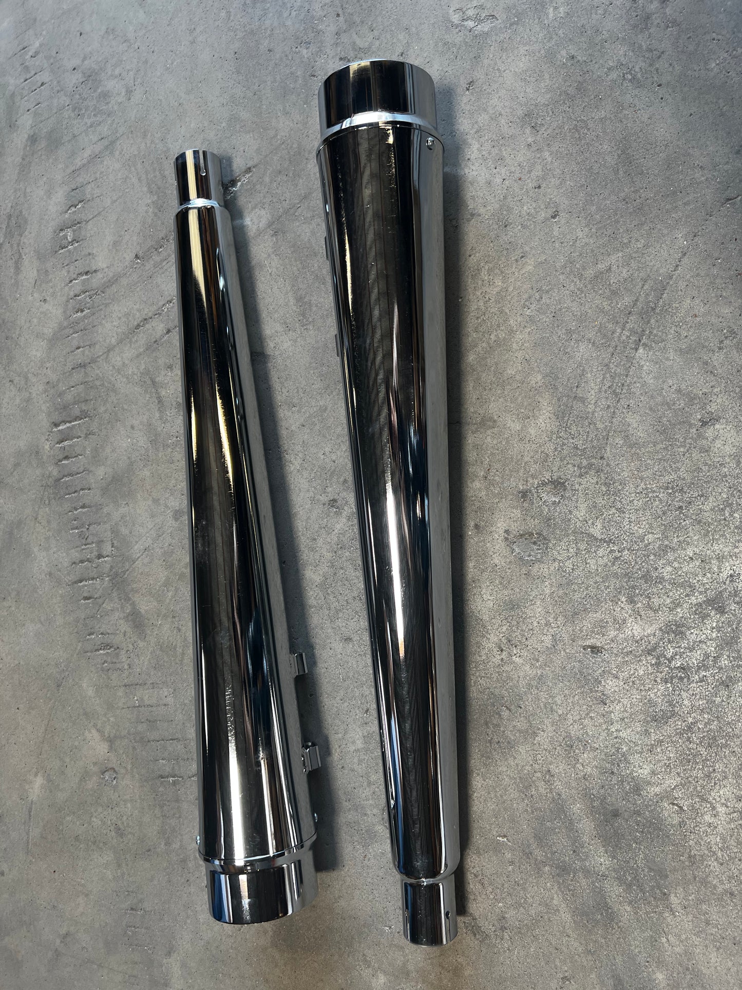 Used 1995-2015 Harley Davidson Touring Pipes Megaphone Slip-On Mufflers Exhaust Dresser Bagger (Copy)